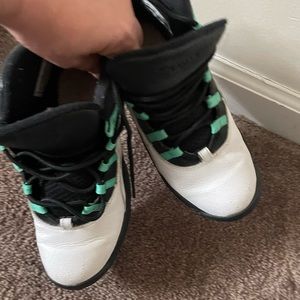 3y Jordan's good condition missing inside soles authentic